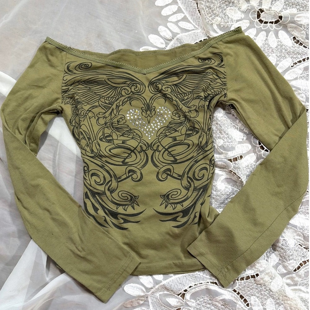 Y2K Grunge Green Off Shoulder Graphic Long Sleeve Top Rhinestone Heart Medium